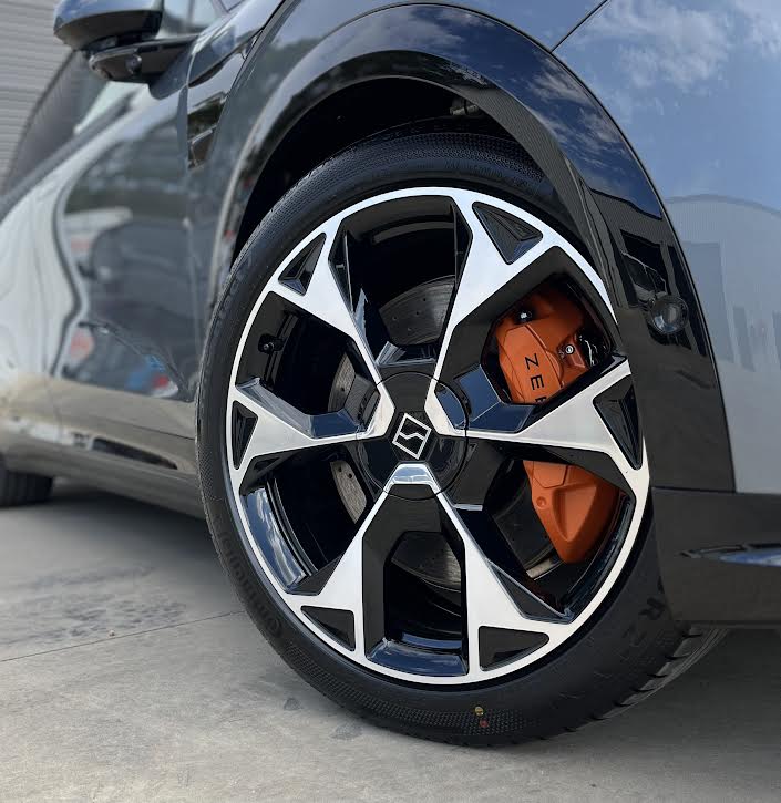 Detailed vehicle